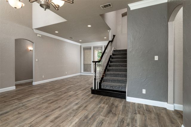 8105 Thornwood Drive, North Richland Hills, TX 76182