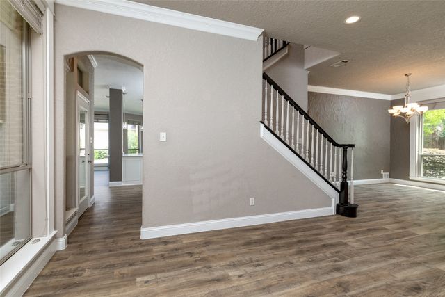 8105 Thornwood Drive, North Richland Hills, TX 76182