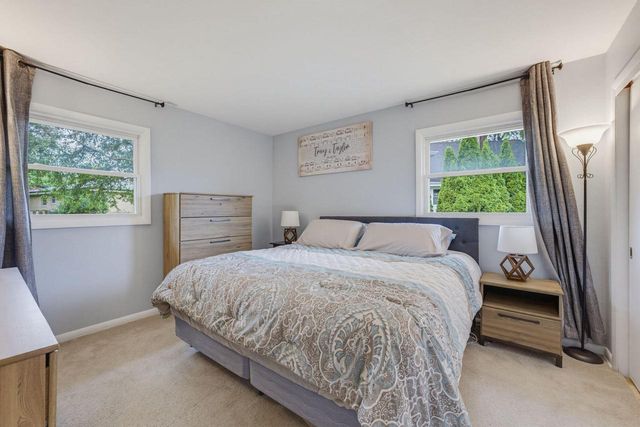 12405 W Crawford AVENUE, New Berlin, WI 53151