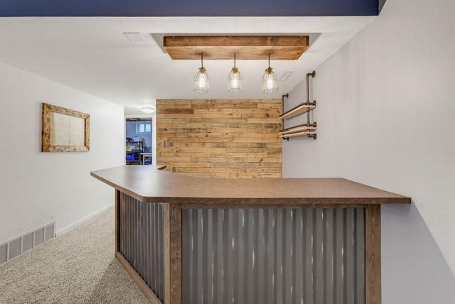 12405 W Crawford AVENUE, New Berlin, WI 53151