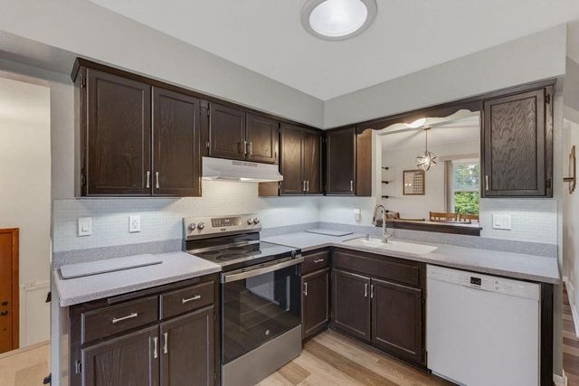 12405 W Crawford AVENUE, New Berlin, WI 53151