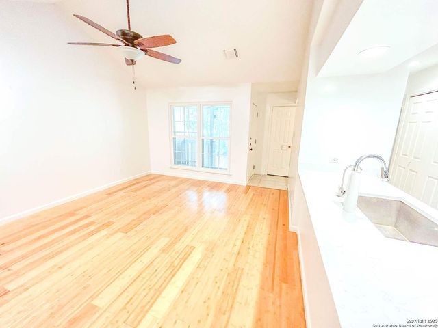 13130 Blanco Rd Apt 904, San Antonio, TX 78216