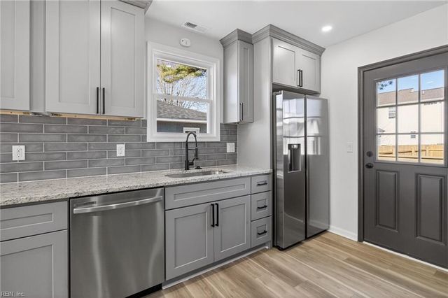 2711 Evergreen PL, Portsmouth, VA 23704