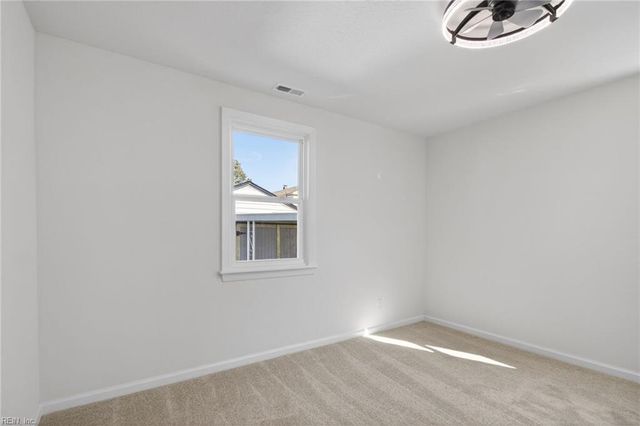 2711 Evergreen PL, Portsmouth, VA 23704