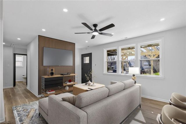 2711 Evergreen PL, Portsmouth, VA 23704