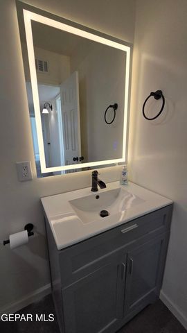 204 CLARISA Lane, El Paso, TX 79907