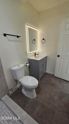 204 CLARISA Lane, El Paso, TX 79907