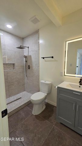 204 CLARISA Lane, El Paso, TX 79907