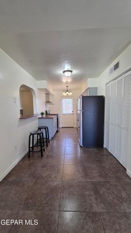 204 CLARISA Lane, El Paso, TX 79907
