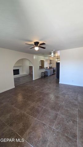 204 CLARISA Lane, El Paso, TX 79907