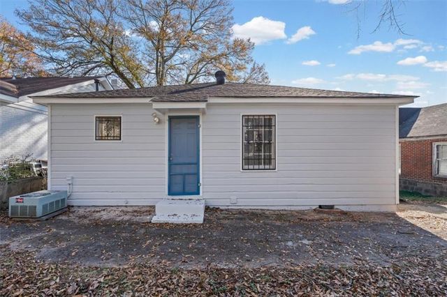 449 10th NW Street, Atlanta, GA 30318