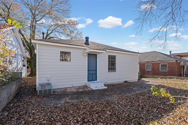 449 10th NW Street, Atlanta, GA 30318