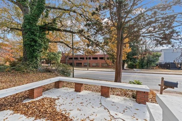 449 10th NW Street, Atlanta, GA 30318