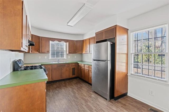 449 10th NW Street, Atlanta, GA 30318