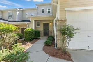 302 Oak Leaf Place, Acworth, GA 30102