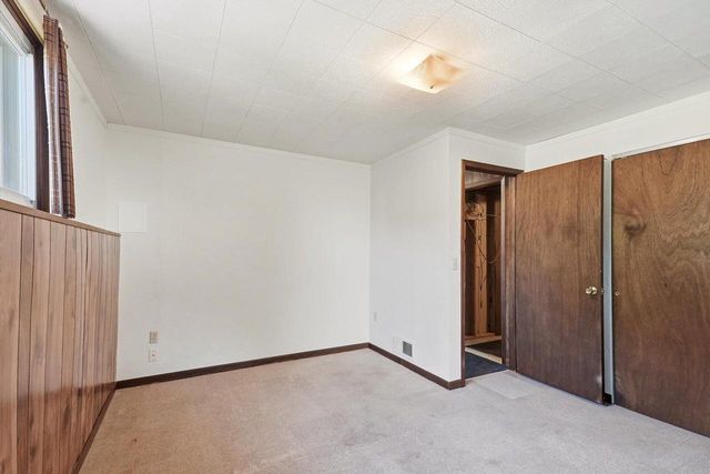 1204 N 12th AVENUE, West Bend, WI 53090