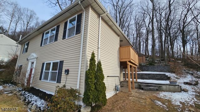 12 Ford Rd, Roxbury Twp., NJ 07850