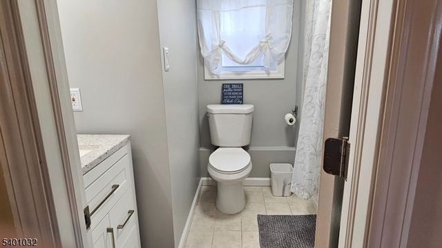 12 Ford Rd, Roxbury Twp., NJ 07850