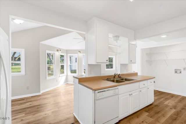 1312 W Andrews Avenue, Henderson, NC 27536