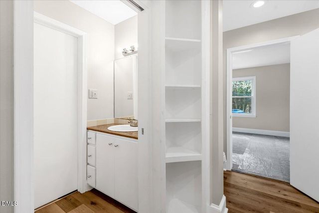 1312 W Andrews Avenue, Henderson, NC 27536