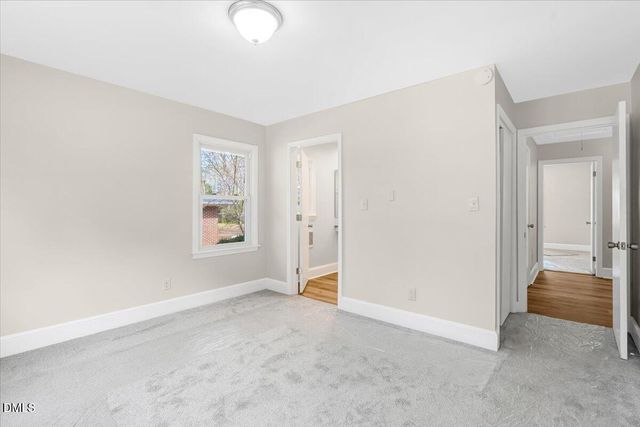 1312 W Andrews Avenue, Henderson, NC 27536