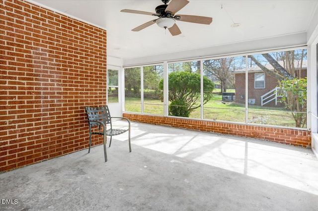 1312 W Andrews Avenue, Henderson, NC 27536