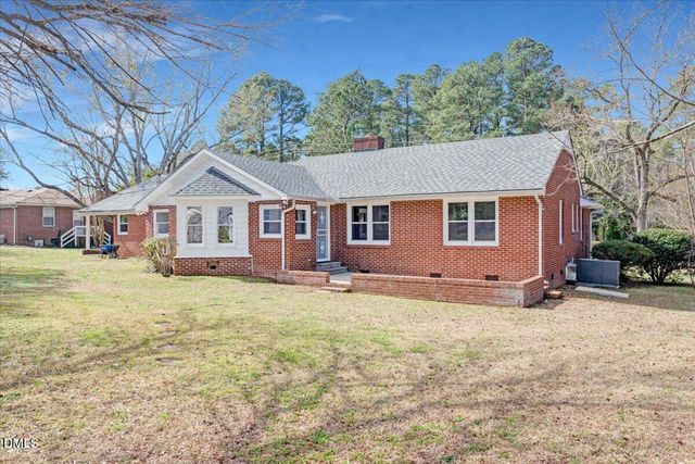 1312 W Andrews Avenue, Henderson, NC 27536