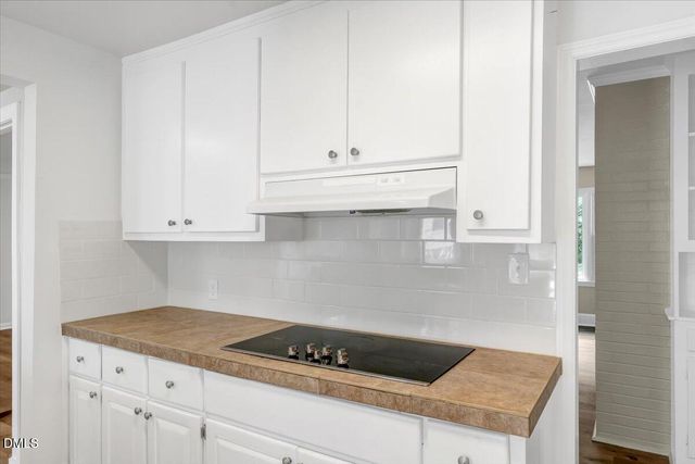 1312 W Andrews Avenue, Henderson, NC 27536