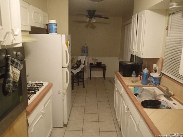 905 RITTIMAN RD, San Antonio, TX 78209