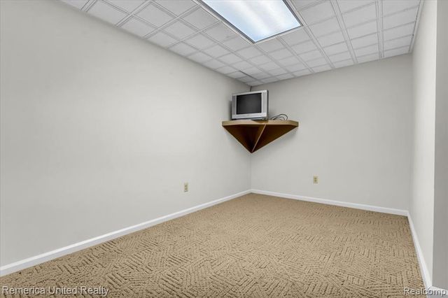 2457 Spring Lake Lane Lane, Brighton, MI 48114