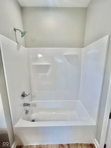 924 N Oakland Avenue, Indianapolis, IN 46201