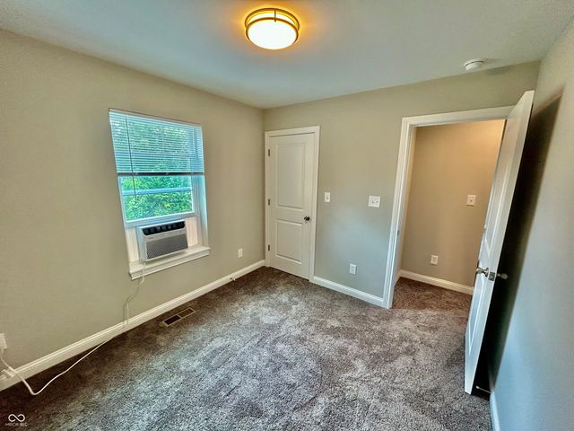 924 N Oakland Avenue, Indianapolis, IN 46201