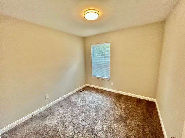 924 N Oakland Avenue, Indianapolis, IN 46201