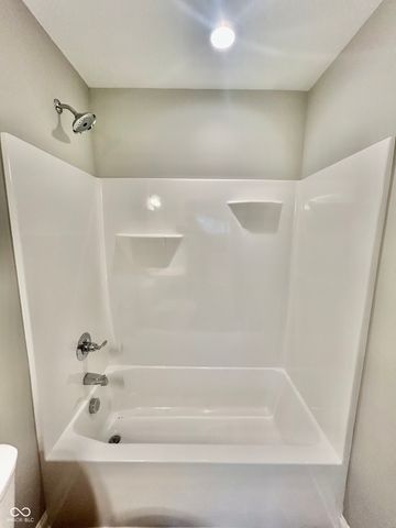 924 N Oakland Avenue, Indianapolis, IN 46201