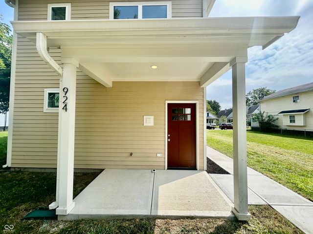 924 N Oakland Avenue, Indianapolis, IN 46201
