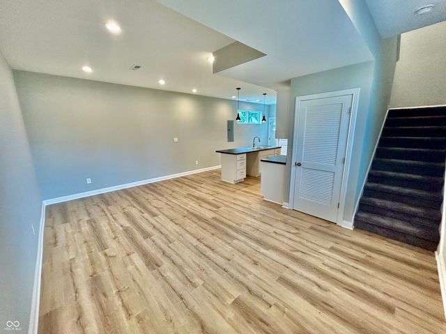 924 N Oakland Avenue, Indianapolis, IN 46201