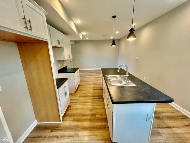 924 N Oakland Avenue, Indianapolis, IN 46201