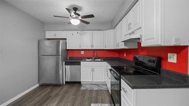 40 Meanor St, Findlay Twp, PA 15126