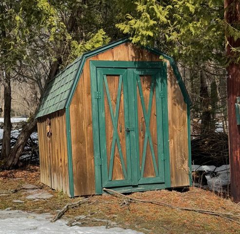 14 Passino Lane, Saranac Lake, NY 12983