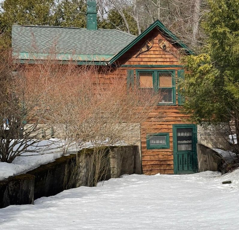 14 Passino Lane, Saranac Lake, NY 12983