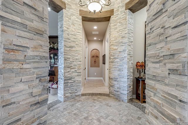 124 El Cielo, Boerne, TX 78006
