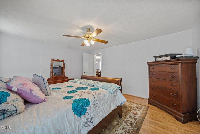 6514 Alvis Brooks Road, Oxford, NC 27565