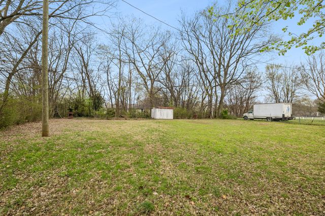 968 Peachers Mill Rd, Clarksville, TN 37042