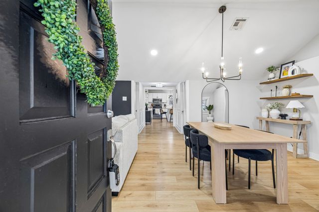 968 Peachers Mill Rd, Clarksville, TN 37042