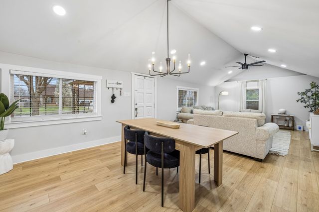 968 Peachers Mill Rd, Clarksville, TN 37042