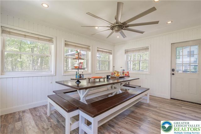 973 Country Place Drive, Coolbaugh Twp, PA 18466