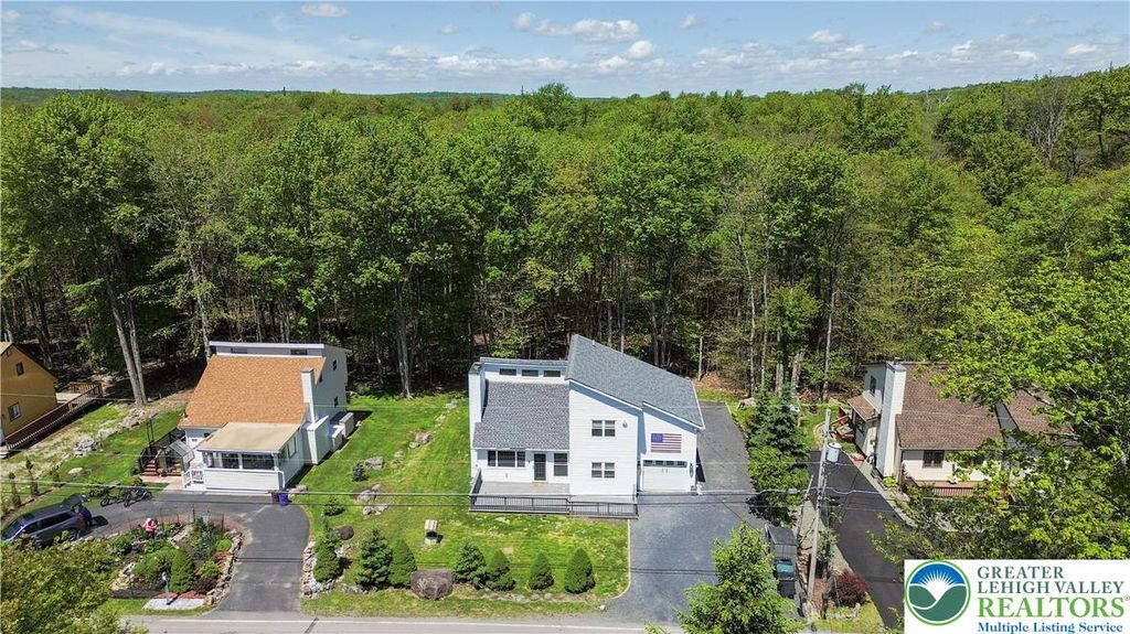 973 Country Place Drive, Coolbaugh Twp, PA 18466