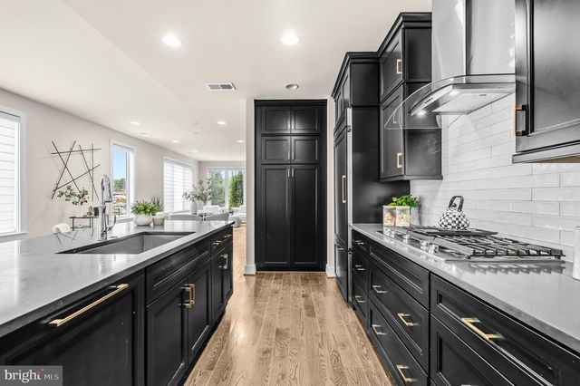 10430 BREUER ST, Bethesda, MD 20817