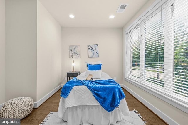 10430 BREUER ST, Bethesda, MD 20817