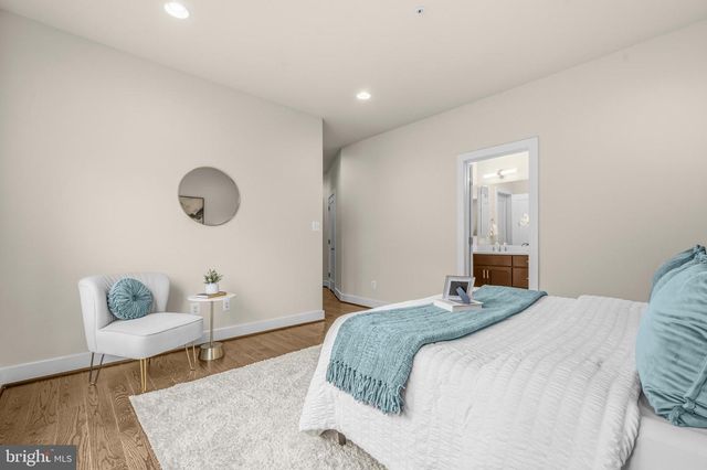 10430 BREUER ST, Bethesda, MD 20817